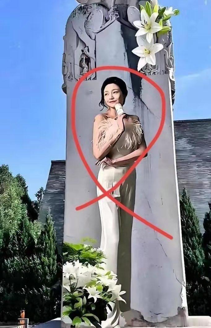 大S坟头的雕像露面了。具俊晔精心设计，细致刻画每一份爱意！这雕像是具俊晔专门请韩