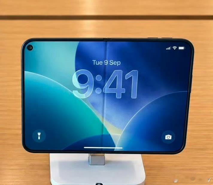iPhoneDuo之前新闻不是说没折痕吗？​​​