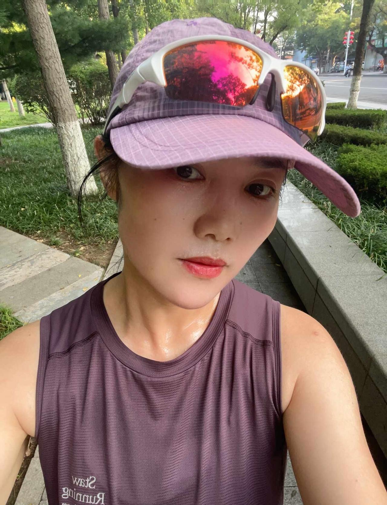 哈哈，月底喽来交作业吧🤓再接再厉吖每天都有所期待享受跑步带来的快乐