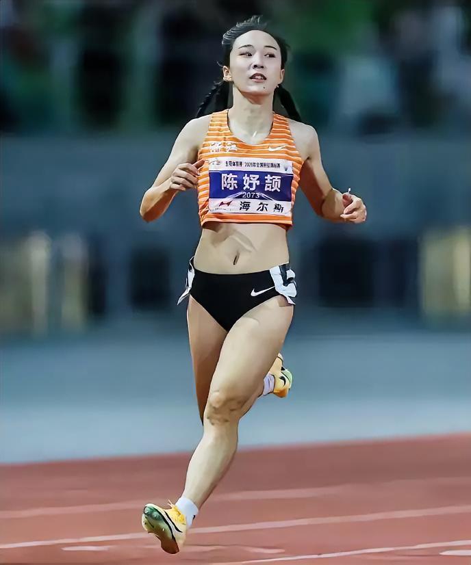 2026年田径全锦赛决出的11个冠军，放到世锦赛上属于什么水平？女子撑杆跳高
