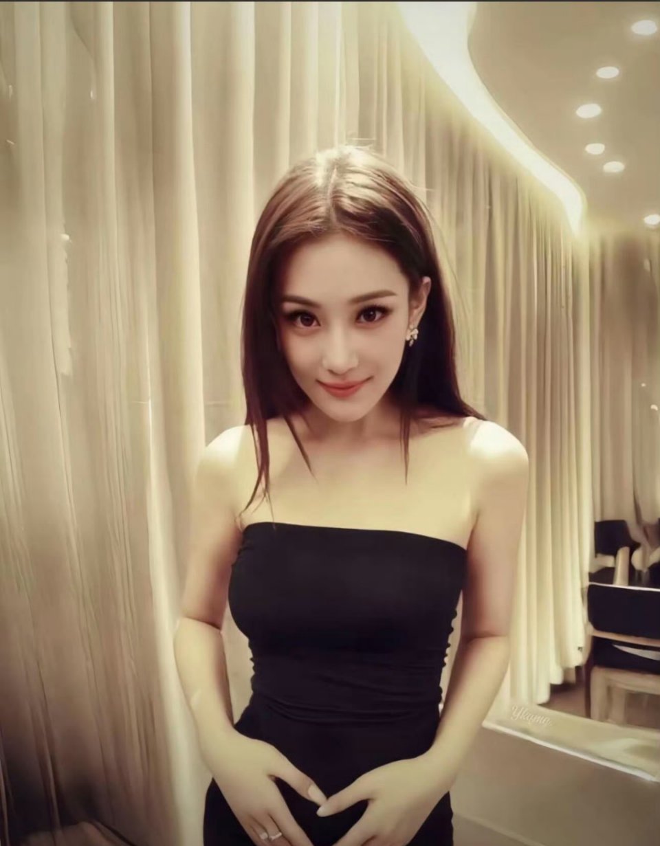 张馨予早期生图，这美得好有特色😍