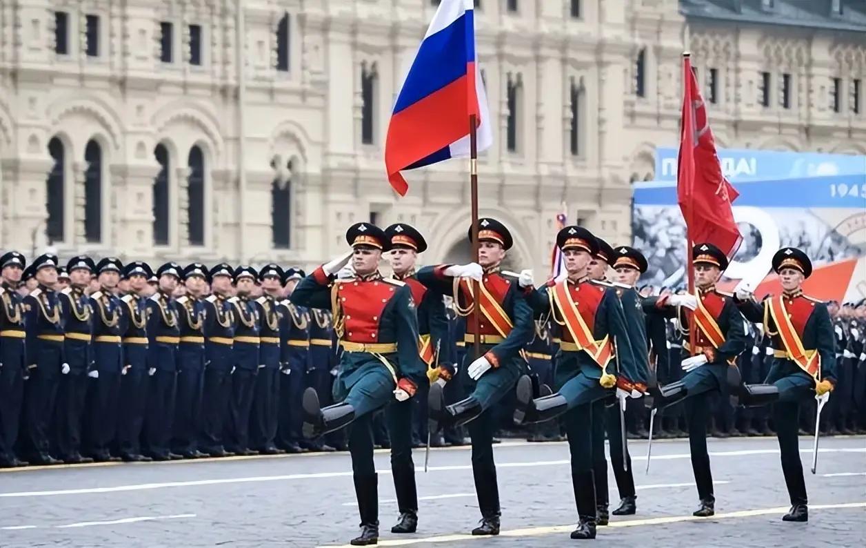 美国好打仗，国家越来越强大，有的国家怕惹事反而越来越穷，这是为什么。道理很简单，