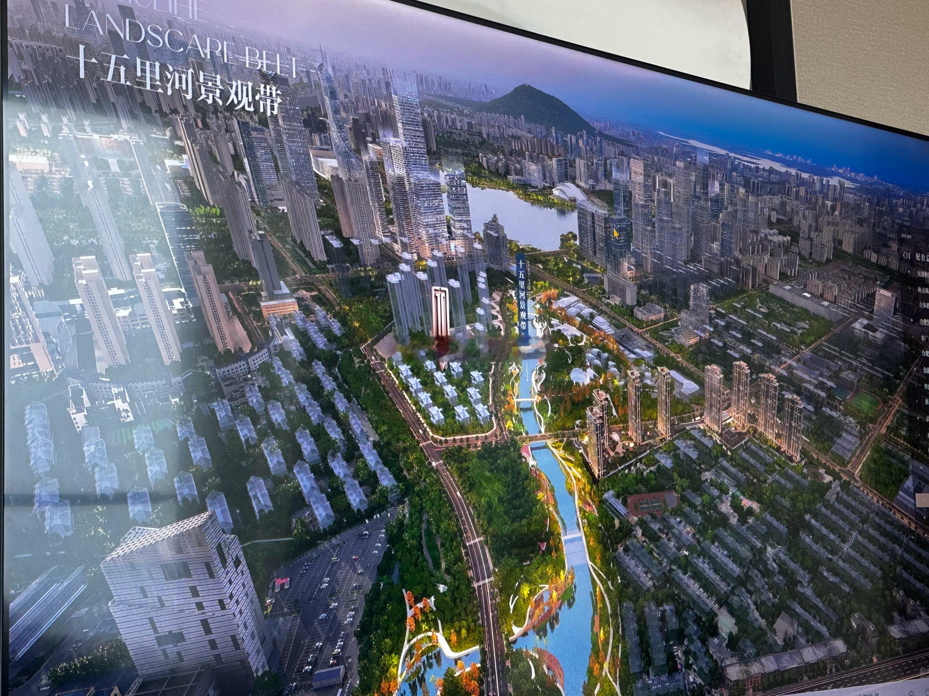 政务红四方地块商业大概率是“万象天地”，据说华润持资重资产与合肥轨道合作开发，并非是单独运营。​​​