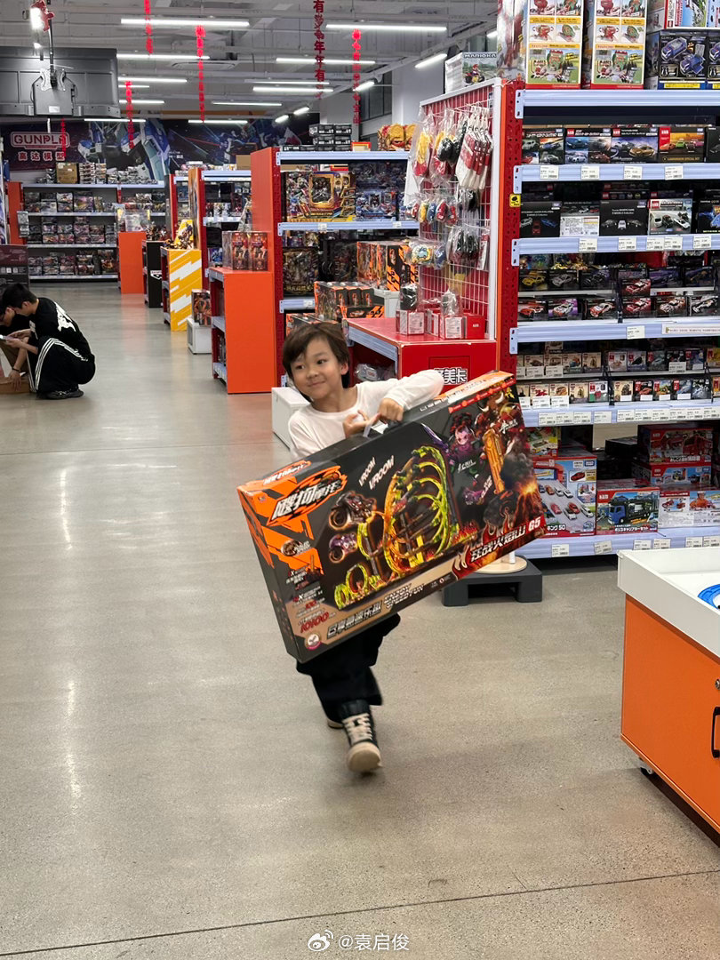 感谢国产玩具吧～200块花出了2000块的感觉