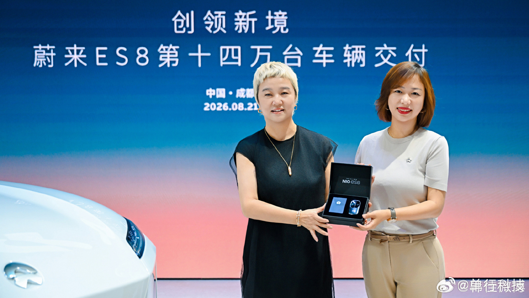 上市一周年之际，蔚来ES8迎来关键里程碑：仅用时335天，达成第140000台新