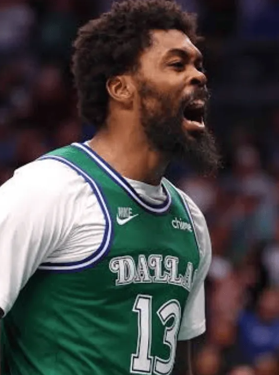 独行侠前锋纳吉-马绍尔引起了多支争冠球队的浓厚兴趣。马绍尔的合同2027年到期