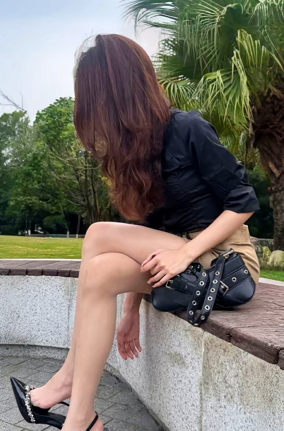 肉丝短裙凉高跟就是很吸引(๑>؂<๑）