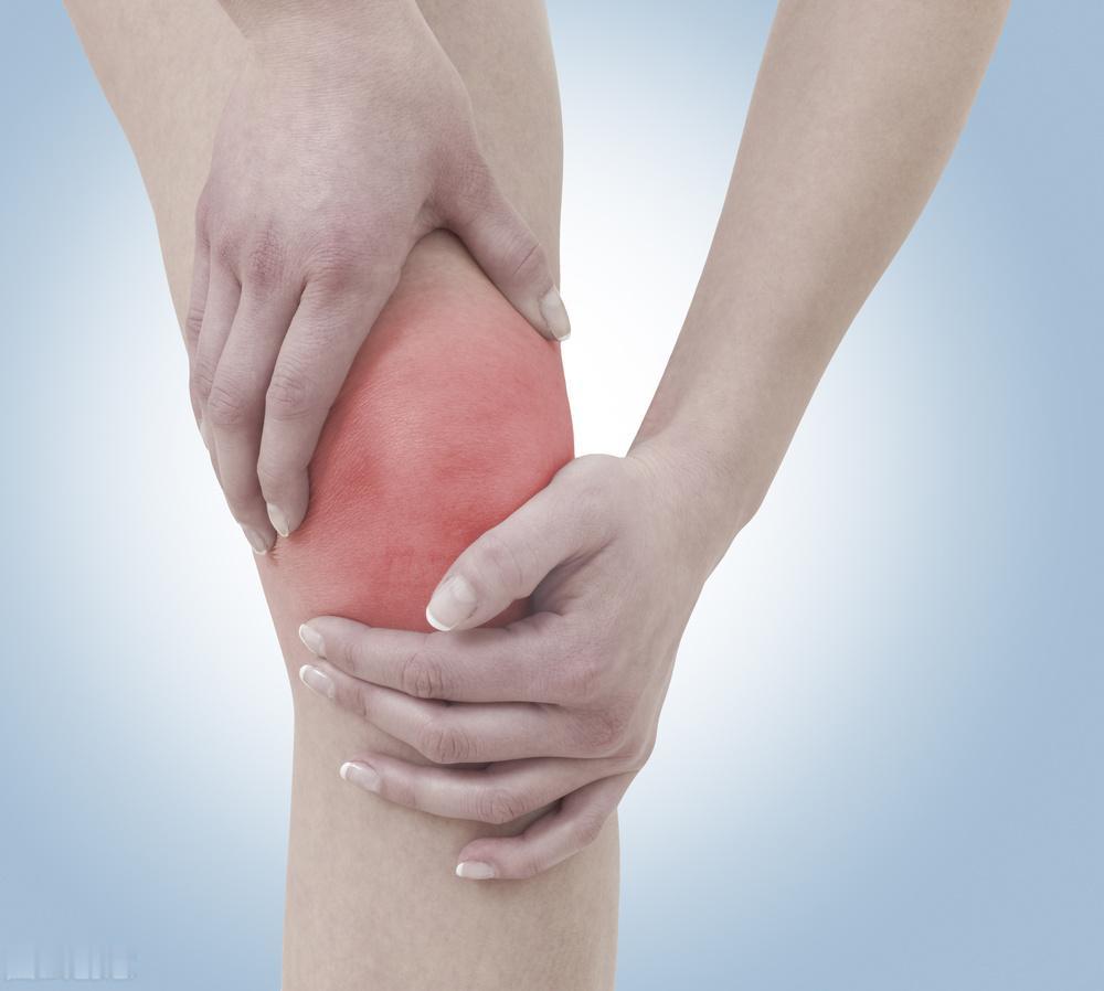 直医生教你怎样保护膝关节？膝关节就像是一个不断运转的机器轴承，长期运转就会