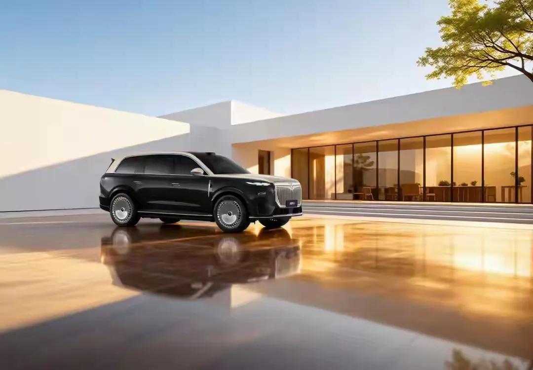 11月，第30万辆岚图汽车即将下线，这也让岚图成为首个达成30万辆的央国企高端新