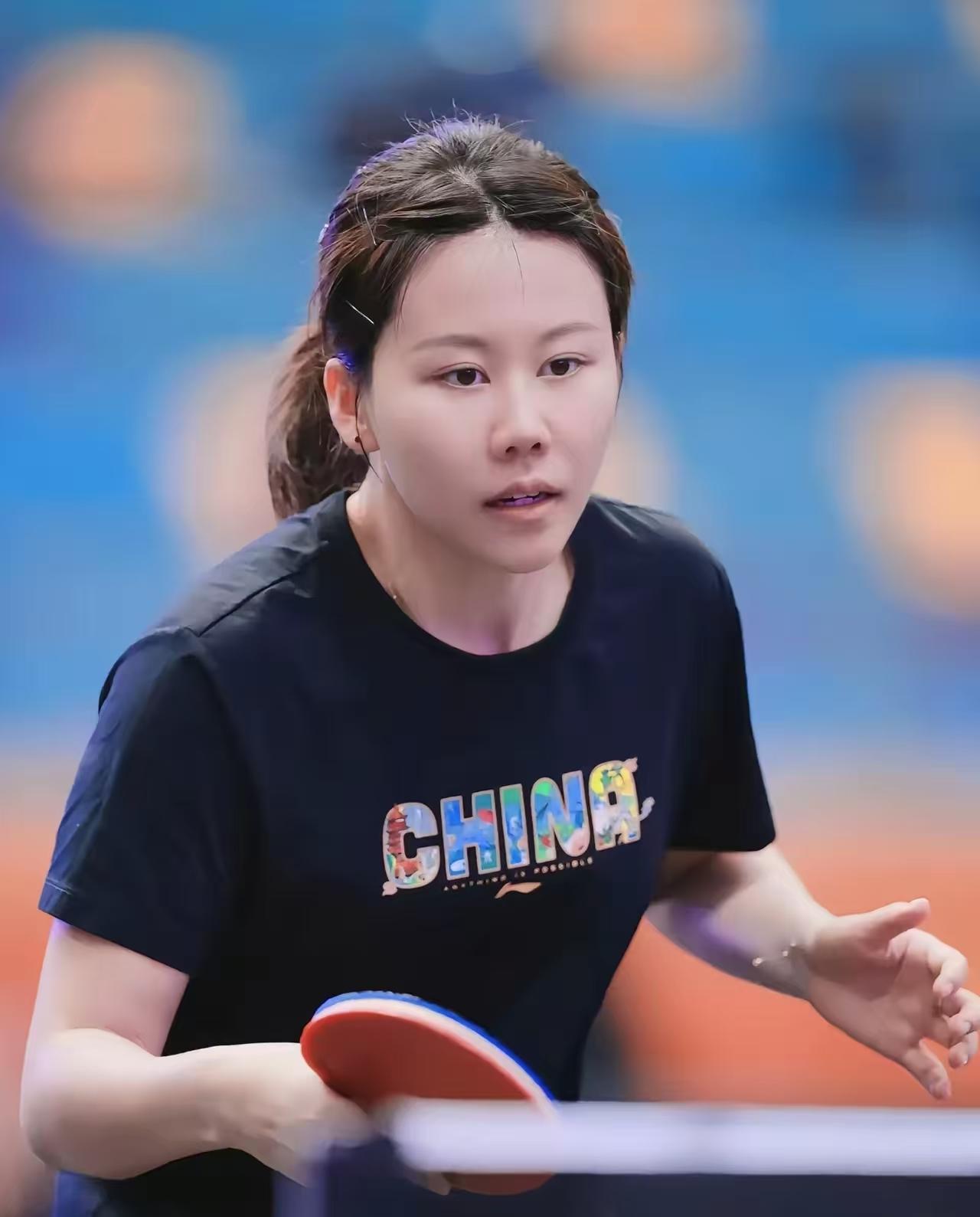 陈幸同这次“高温解锁颜值新打开方式”，真的让人眼前一亮！一直以来她的齐刘海