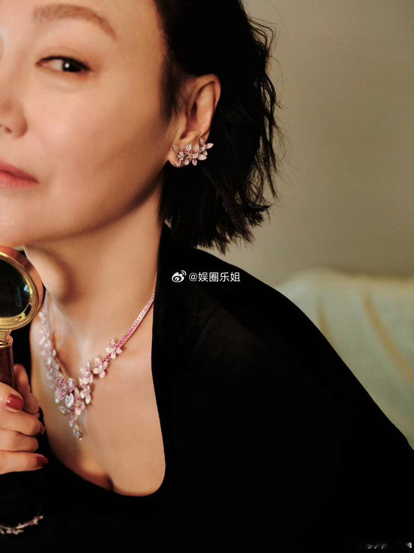 惠英红姐姐是真姐姐！不内耗！不纠结！年龄对于姐姐来说是勋章但不是束缚，这份超绝的