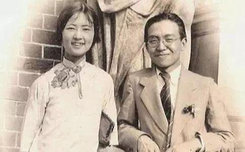 1953年的一个夏夜，北京欧美同学会里，一个49岁的女人冲着时任北京市副市长的吴