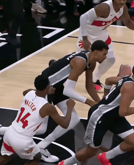 有一说一，中国男篮没有几个人能像文班亚马这样运球过半场，即使是后卫！！各位友友