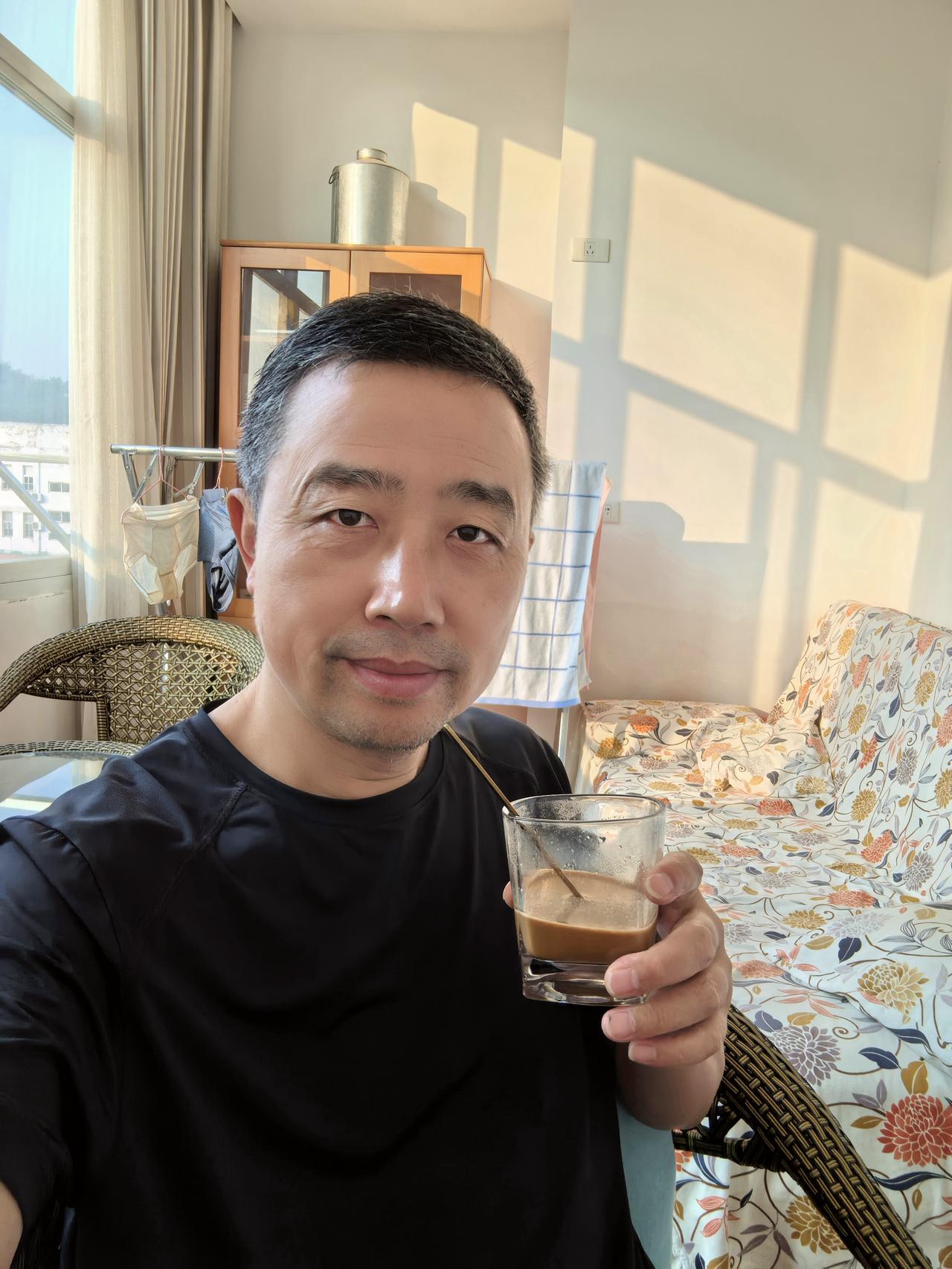 今天是我戒酒的第348天，距离满一整年，只剩17天了。日子过得真快啊。从