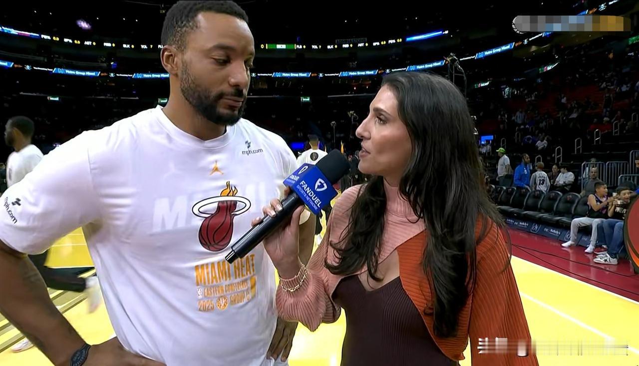 热火超级得分手鲍威尔真是特别的拉胯！在今天进行的热火和雄鹿的比赛中，目前双方半场