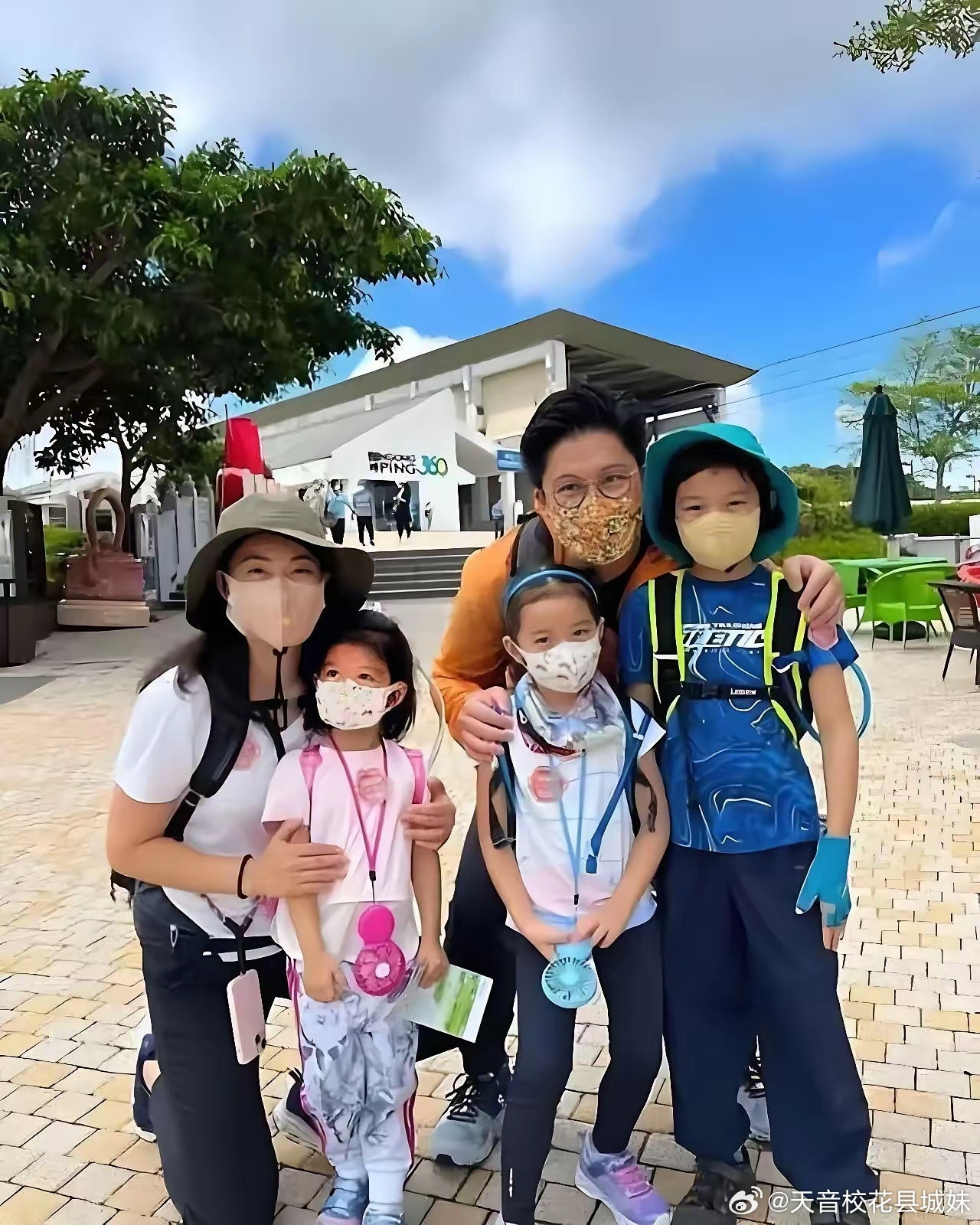 郭晶晶霍启刚大儿子远赴英国读书，网传入读拉德利公学，看懂霍家三代奔赴英国私校，才