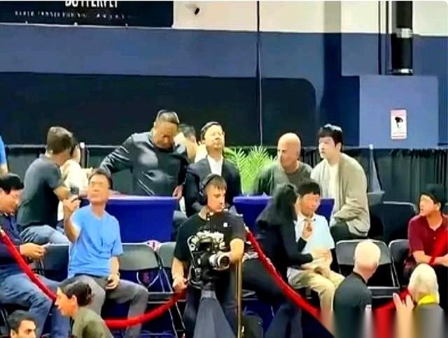 国内还在为一份参赛名单吵得不可开交：樊振东到底去不去伦敦世乒赛？结果当事人压根