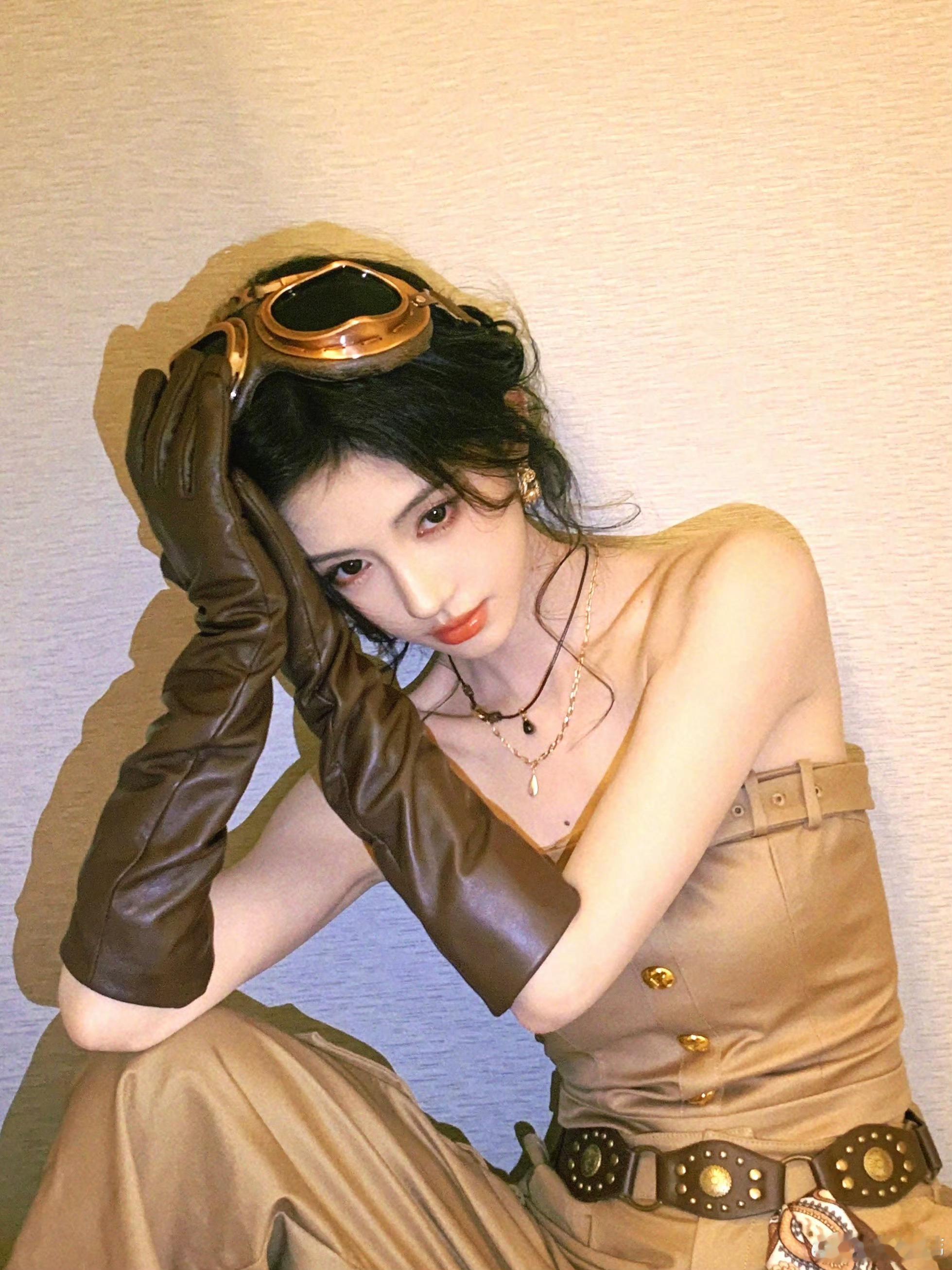 鞠婧祎我能离开刘海你田曦薇就忍忍呗