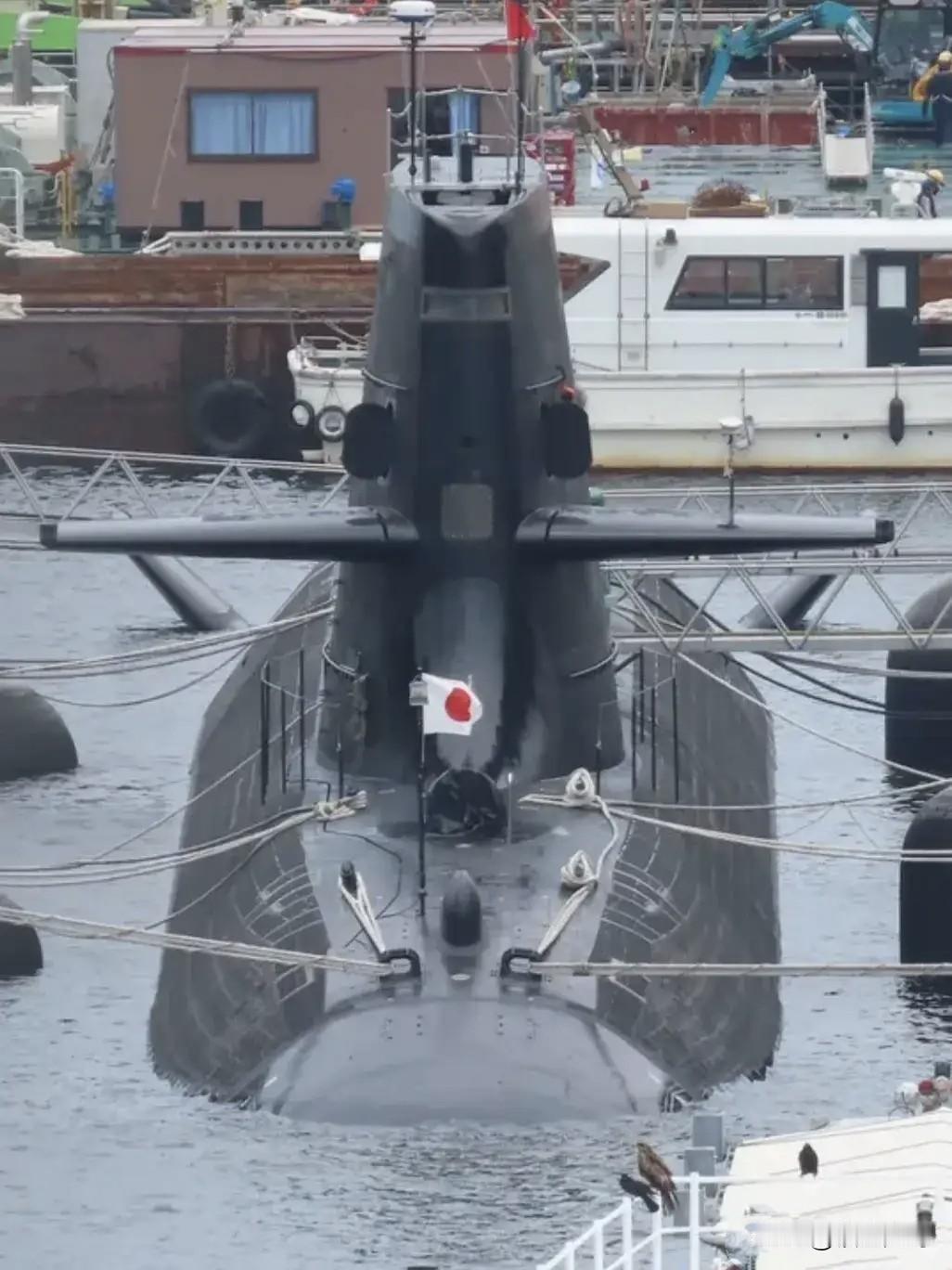 2025年10月14日，日本计划建造的最新型“大鲸”级潜艇的第6艘（SS-518