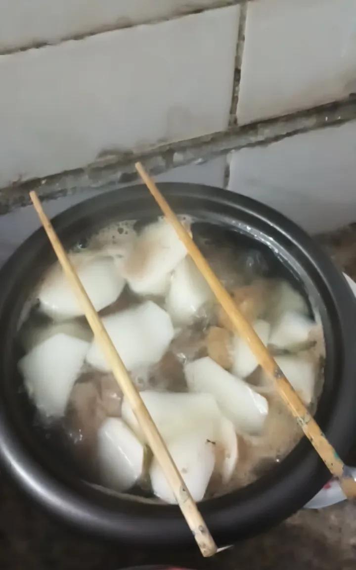 #你会做饭烧菜吗#必须会的，男人都是大厨师，上的了厅堂，下的了厨房。