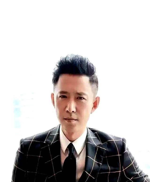 谁能想到，《蛮好的人生》中丁致远的扮演者，导演汪俊原定的不是高鑫，而是王阳，就因