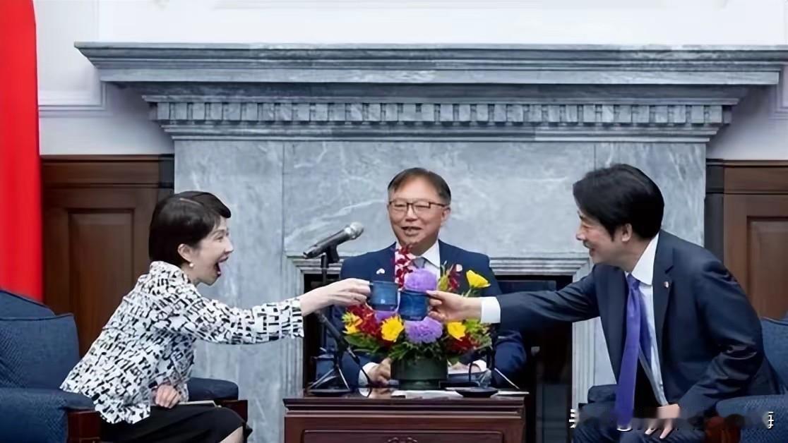 没想到！原来台湾不愿“统一”的背后真相是这！大陆人把台湾人当做同胞，一心想着