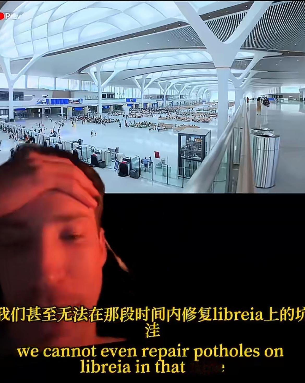 看了重庆高铁后，美国网友破防：我宁愿坐在这样的高铁上哭，也不愿住在现在这种鬼地方