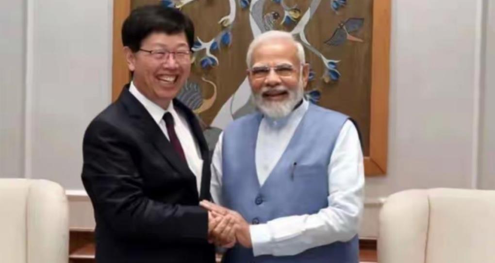 印度高调窜访台湾，打破了长久以来印度不干涉中国内政的基本原则，严重踩到了台海的红