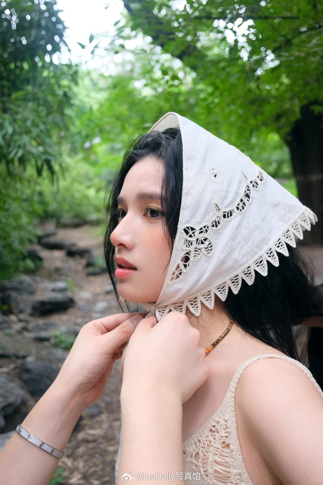 张婧仪|仿佛有青木瓜香气