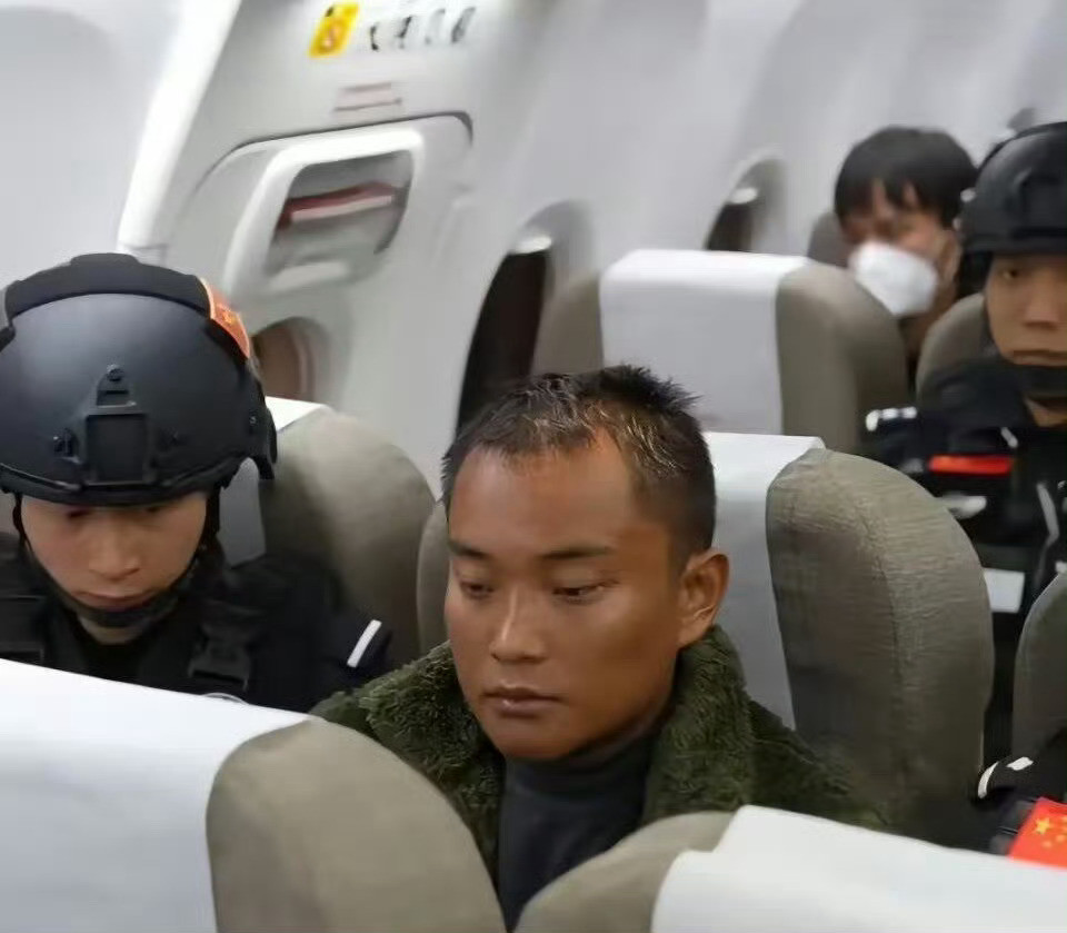 白家犯罪集团4人被执行死刑一张老图，还是喜欢你之前桀骜不驯的样子