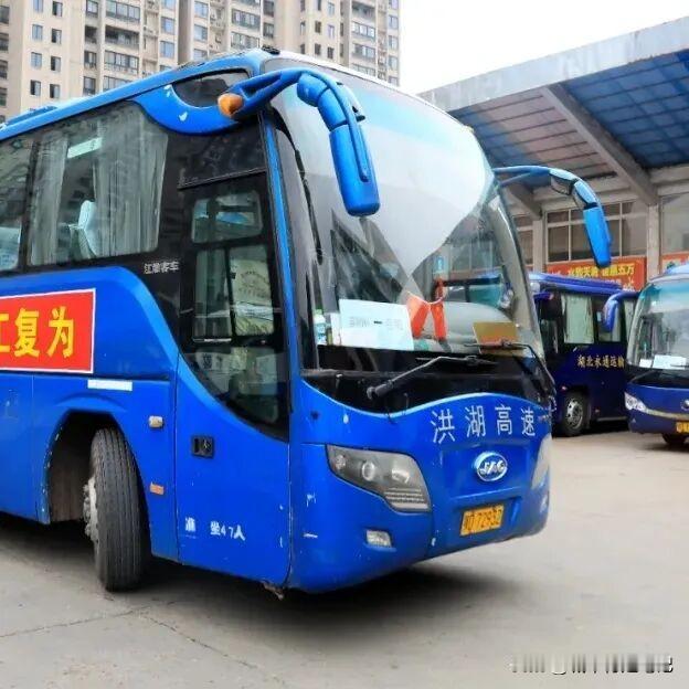 说是汉南湾湖地铁站到洪湖新滩的城际公交开通了。洪湖属于荆州，不属于武汉城市圈，是