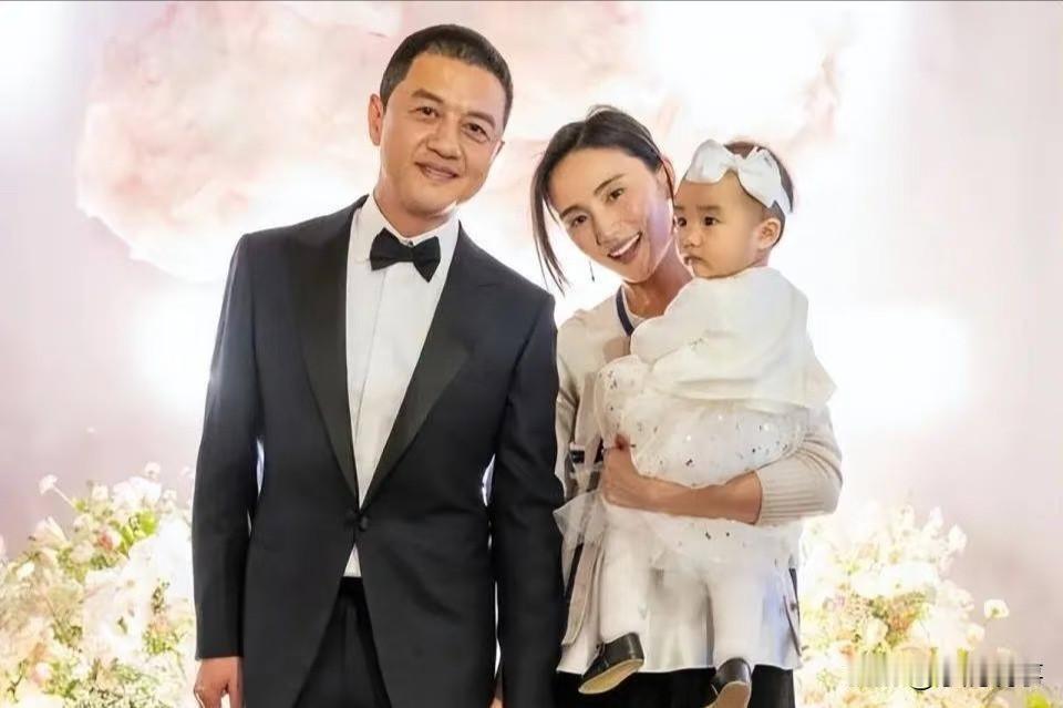 李亚鹏海哈金喜会不会复婚？网友满屏催复合，海哈金喜直播回应得淡定又清醒！说李亚