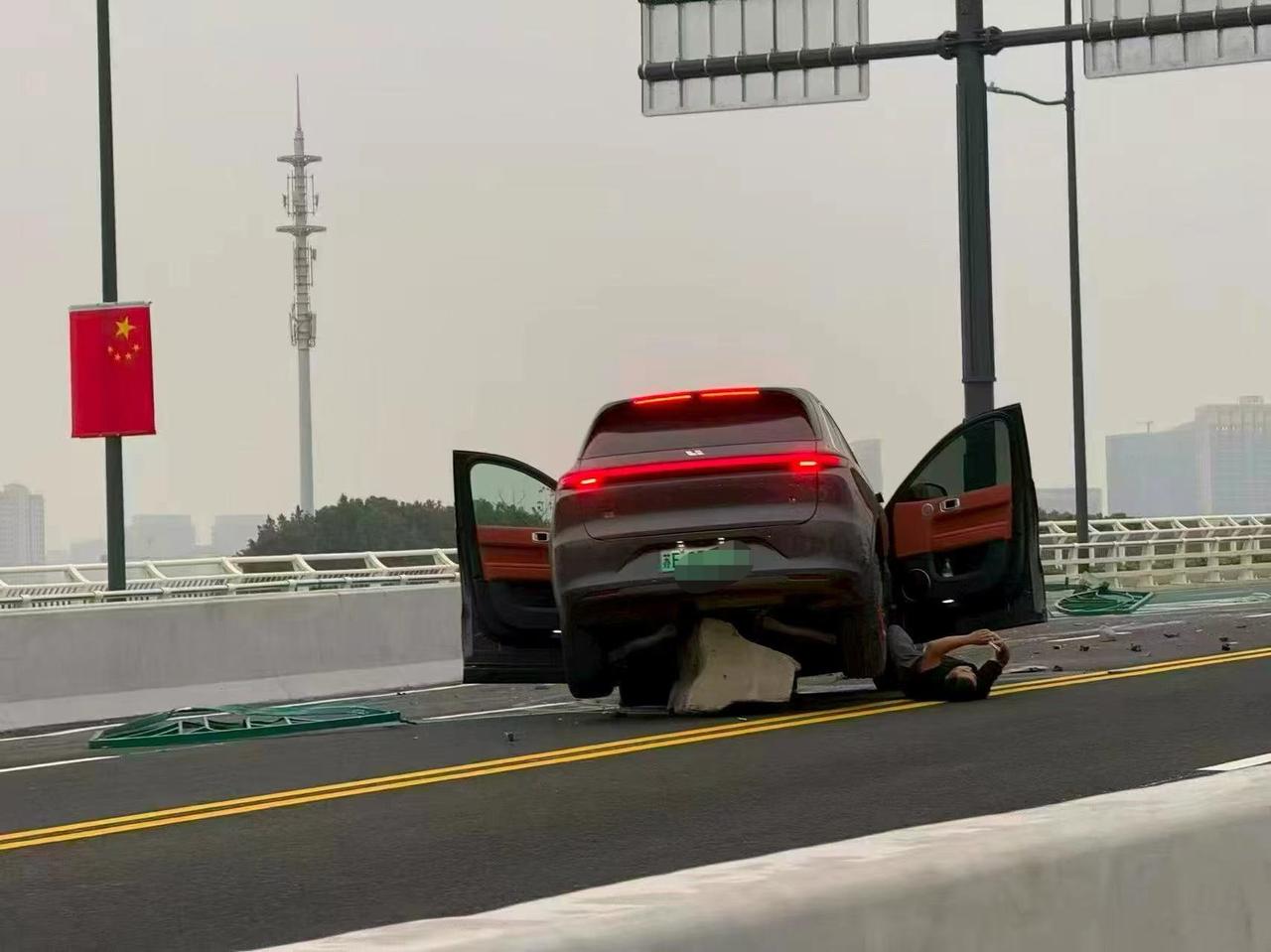 这，配个什么文案好？​​​