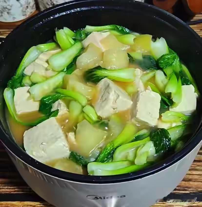 这菜每吃1斤，堪比8杯牛奶、15个鸡蛋！天然补钙冠军，却被忽略这菜每吃1斤，