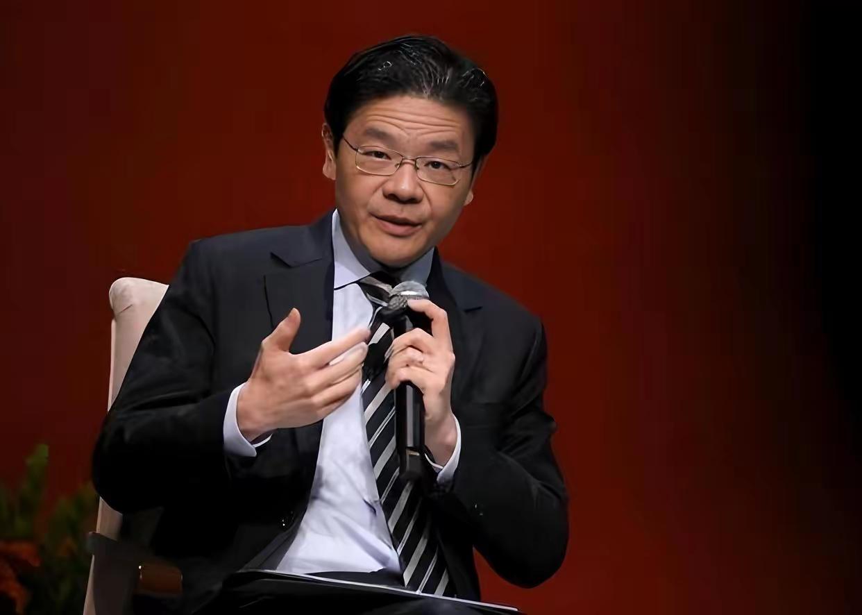 这两天，看到中国如此严厉制裁日本，当初还替日本讲话的新加坡总理黄循财可谓是瑟瑟发