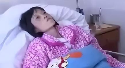 2016年，湖南一单亲妈妈身患癌症，临终前打算将11岁和8岁的儿子托付给亲戚，谁