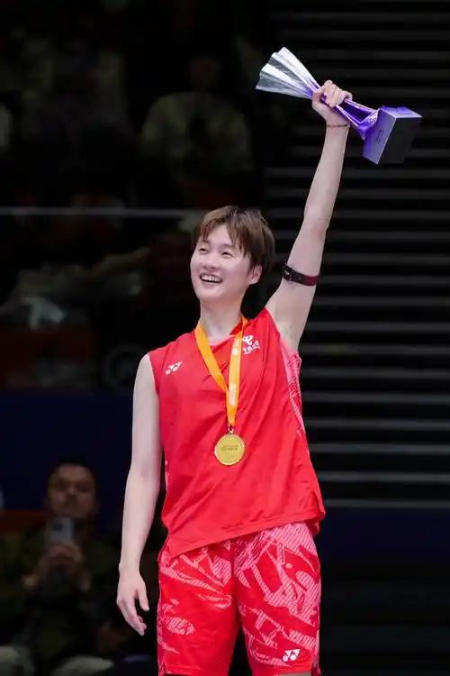 为啥叫她雨菲大帝？你看看她的全运会的晋级之路32进16战胜辽宁刘雨馨16进