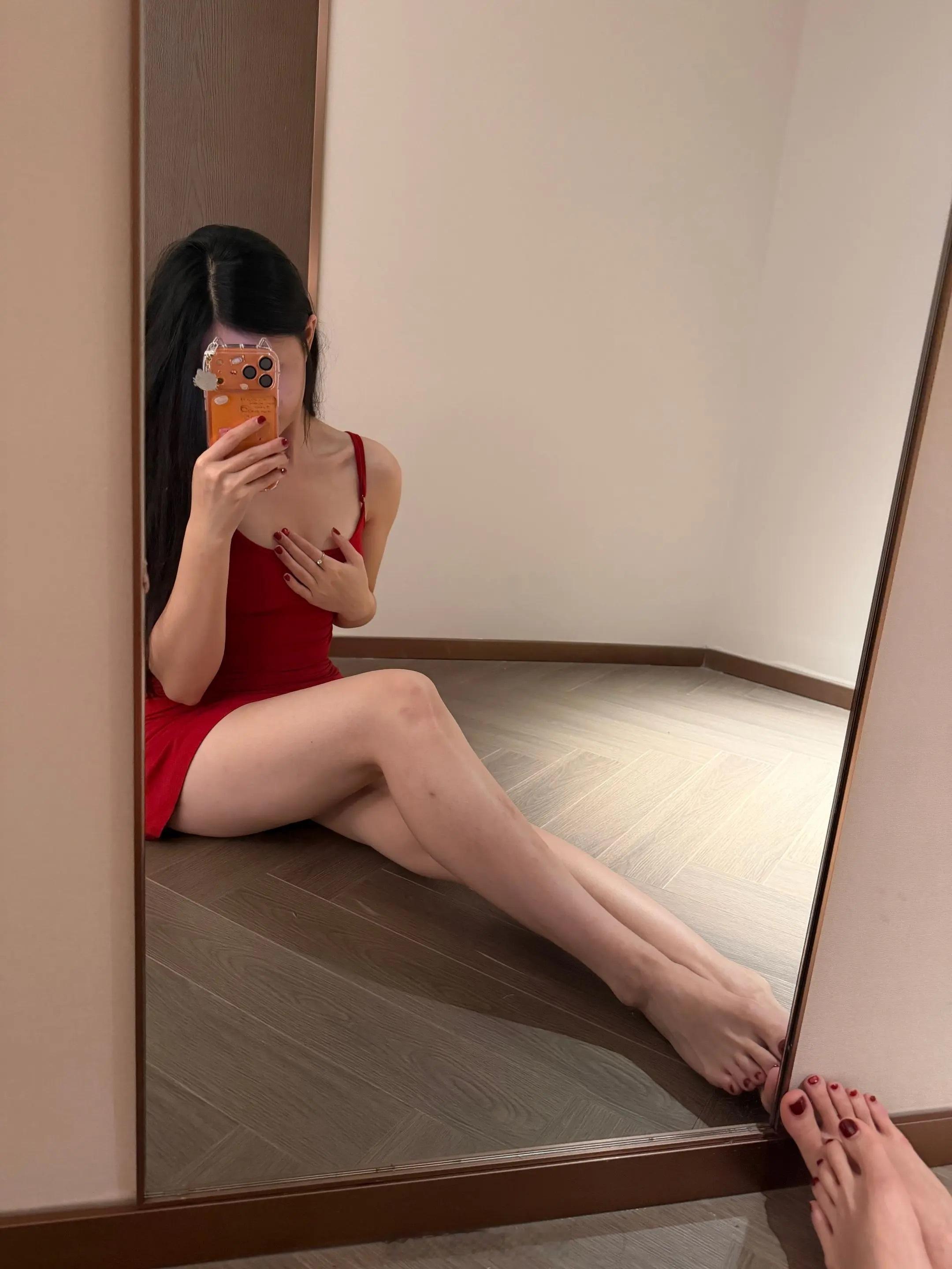 红色真的太权威了，难怪npy爱不释口[笑着哭]​​​