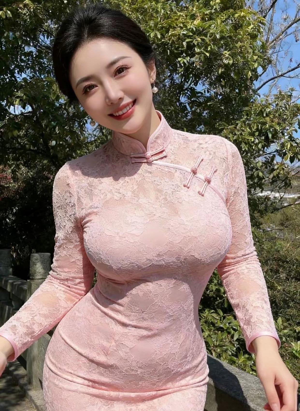 成熟稳重的美女你喜欢吗?