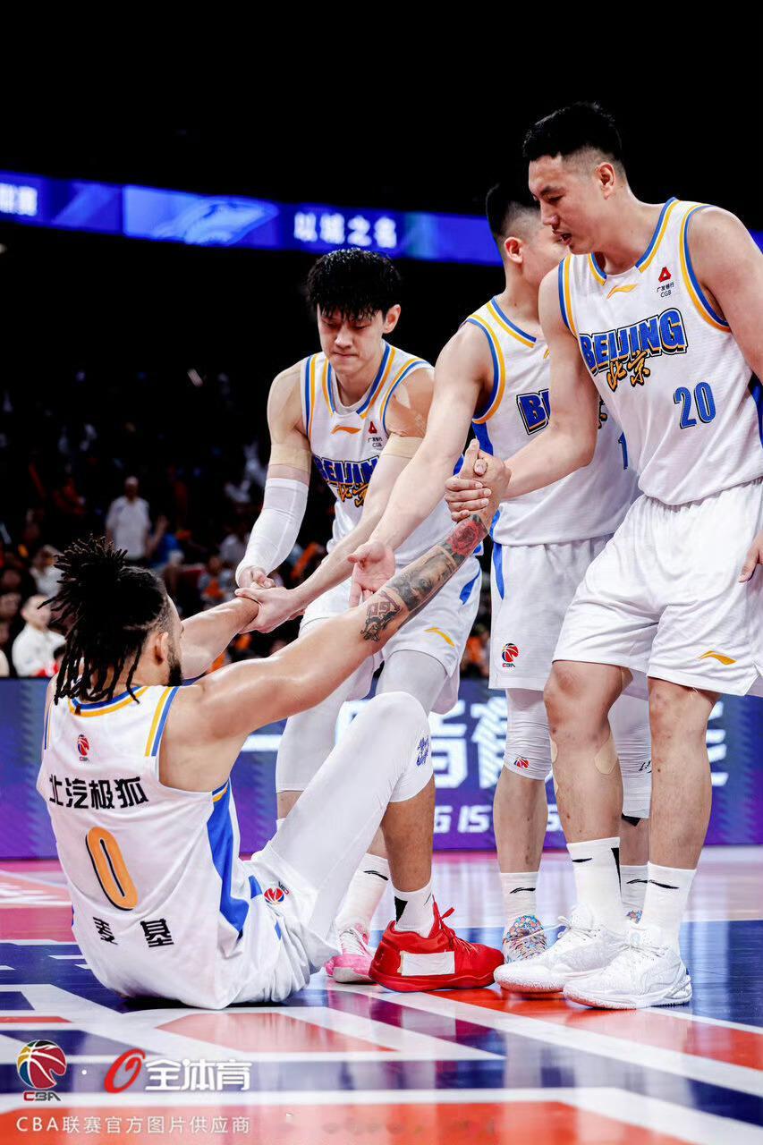 以后北京队的队服会不会变成currybrand库里签约李宁库里库里