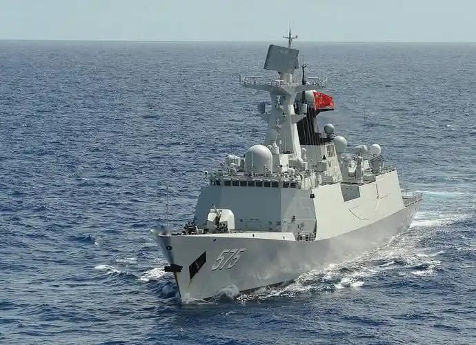 中国海军2016年与2026年的实力对比！ 2016年7月，南海风高浪急。美