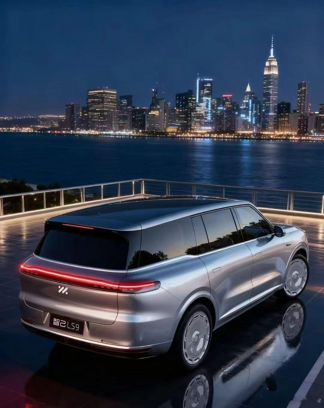 今年真的是全尺寸suv大年!上汽旗舰智己LS911.4和大家见面!注意⚠️ls