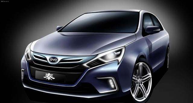 比亚迪“放大招”，固态电池打响科技战，油车2026年恐无还手之力比亚迪在固态电