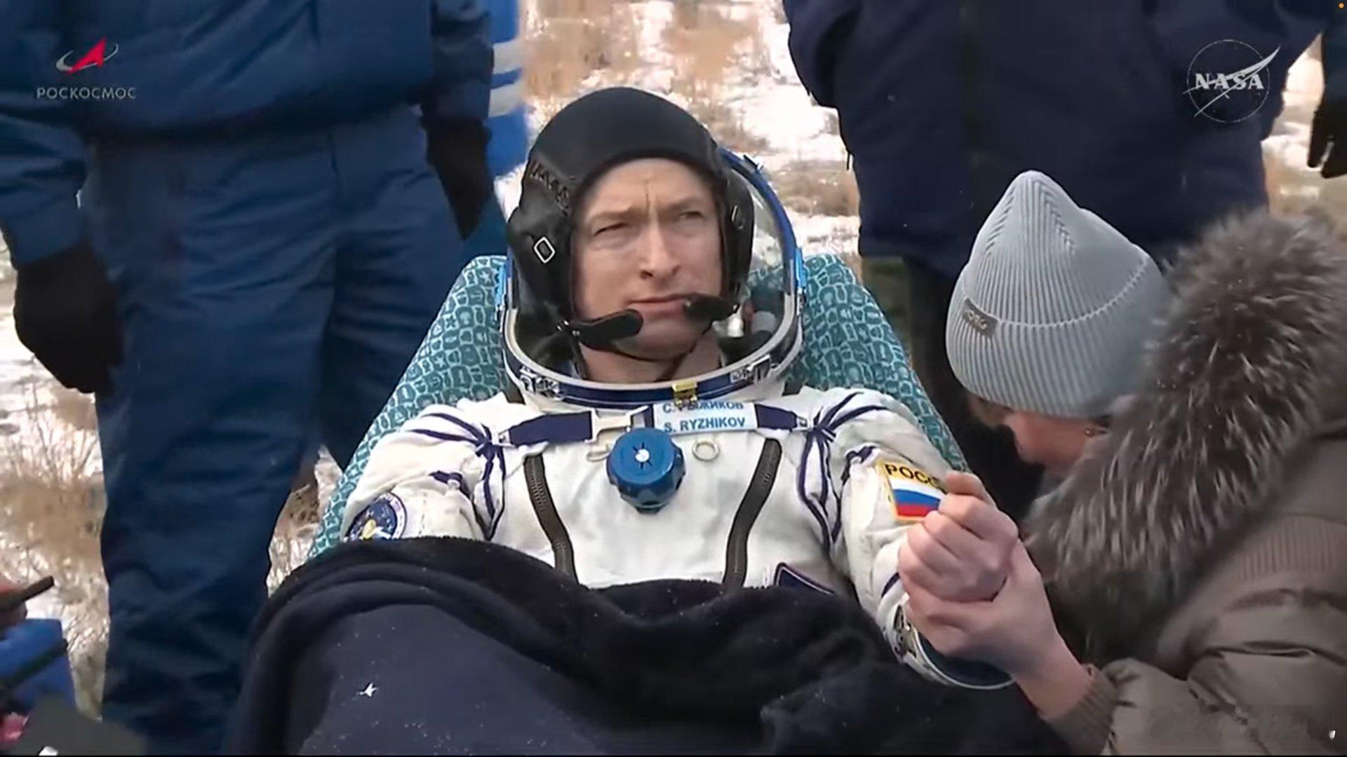 航天联盟MS-27飞船于今天09时41分脱离国际空间站，于13时04分在哈萨克