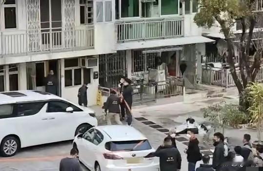 蔡天凤案的残忍连见多识广的香港警方都忍不住哽咽这哪里是人性，分明是披着人皮