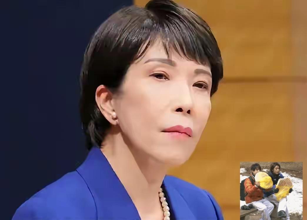 被这操作看笑了，日本导弹在菲律宾海边打中了一艘老美军舰。发生的这件事，真是让