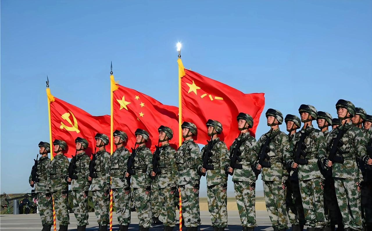 军队再强大，经济再富足，武器再尖端，没有伟大领袖，全都白瞎。一个国家拥有先进战机