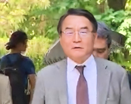韩国前总统尹锡悦的代理律师团于17日表示，尹锡悦将于18日上午出席首尔中央地方法