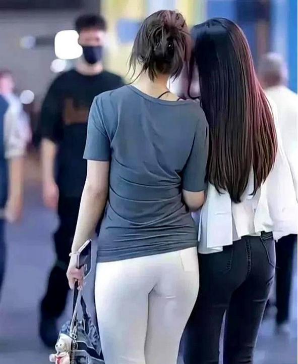 江苏镇江，女子离婚后，把两儿一女全部交给前夫抚养，对孩子不管不问。等女子年龄大了