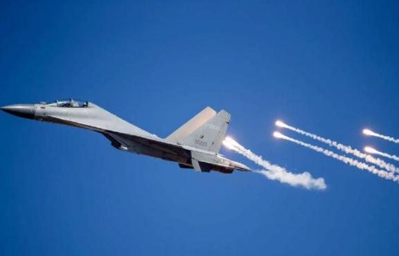 你要打多久我就陪多久！只要大陆战机敢越线，台军就开第1枪击落。台海风浪越来越大，